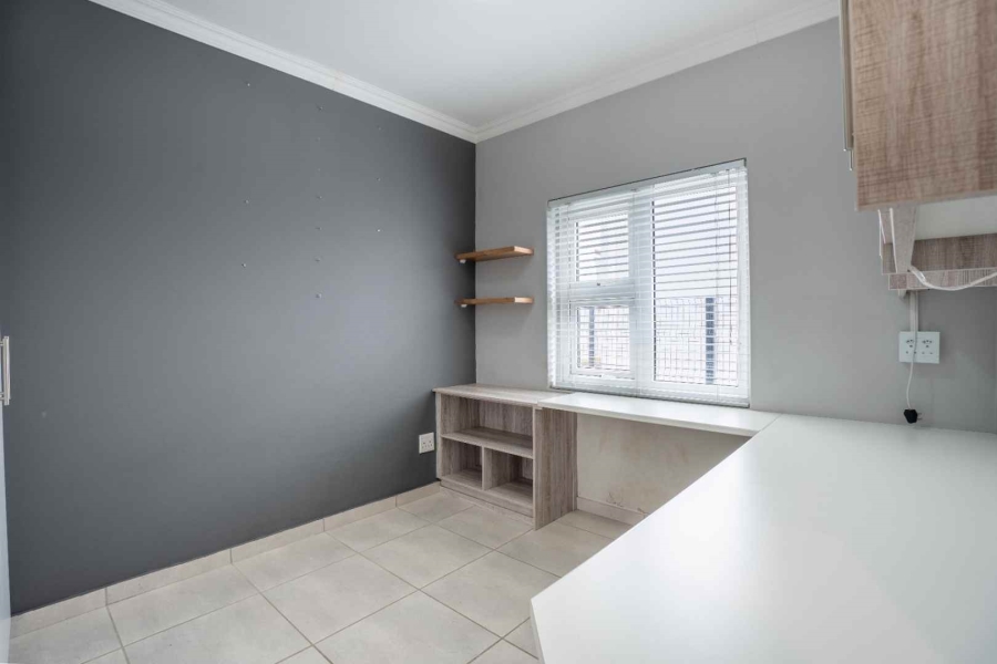 To Let 3 Bedroom Property for Rent in Klein Parys Western Cape